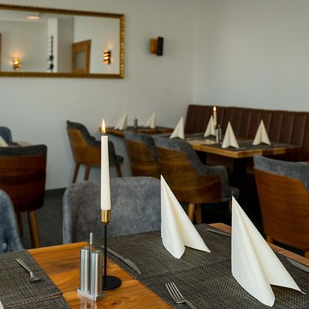 Roca Restaurant Und Hotel Bommersheim Экстерьер фото