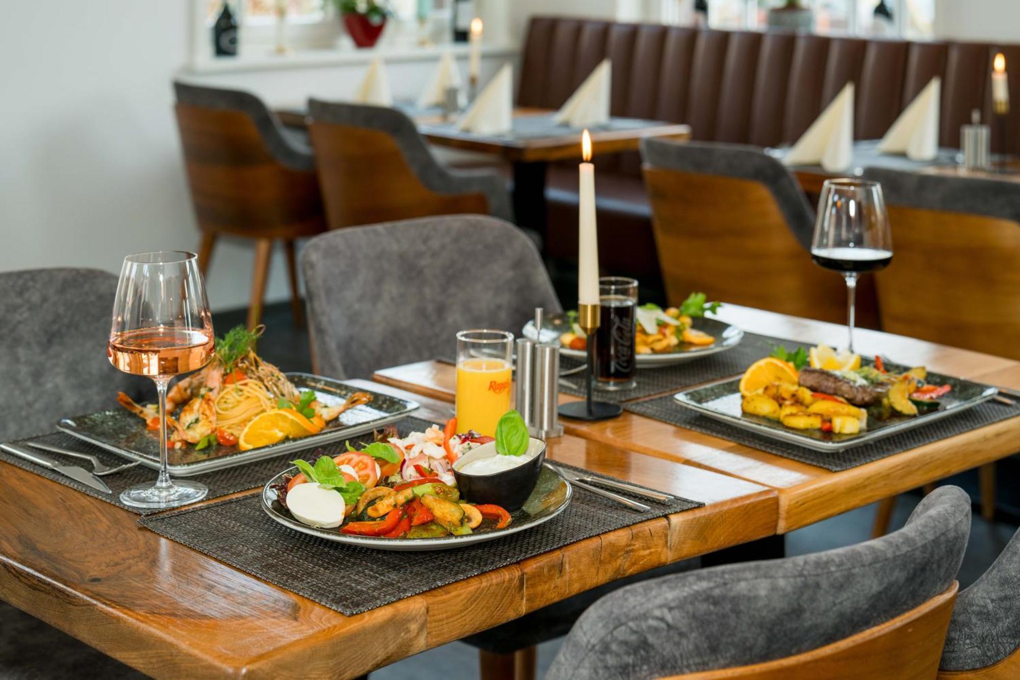 Roca Restaurant Und Hotel Bommersheim Экстерьер фото