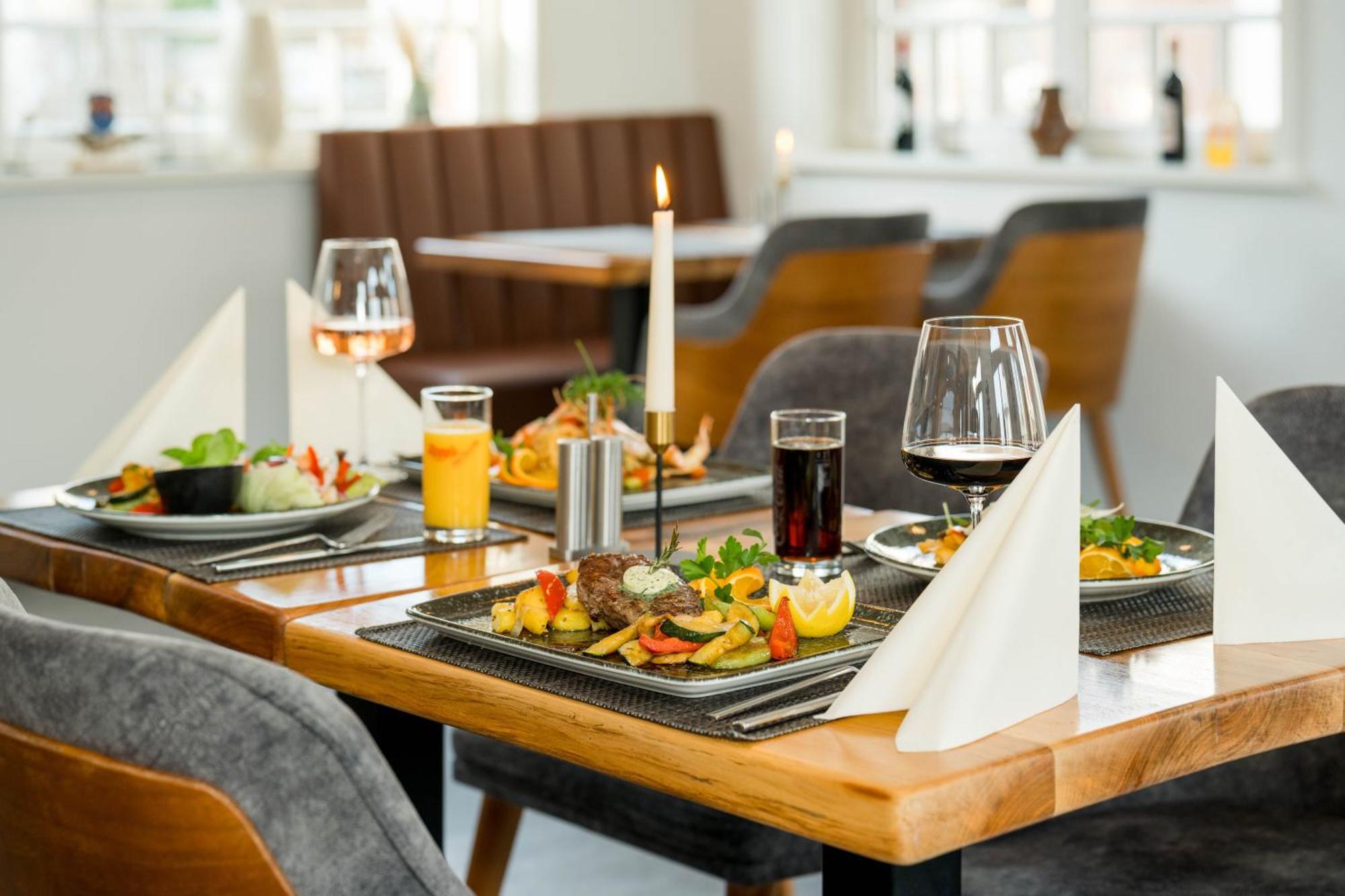 Roca Restaurant Und Hotel Bommersheim Экстерьер фото