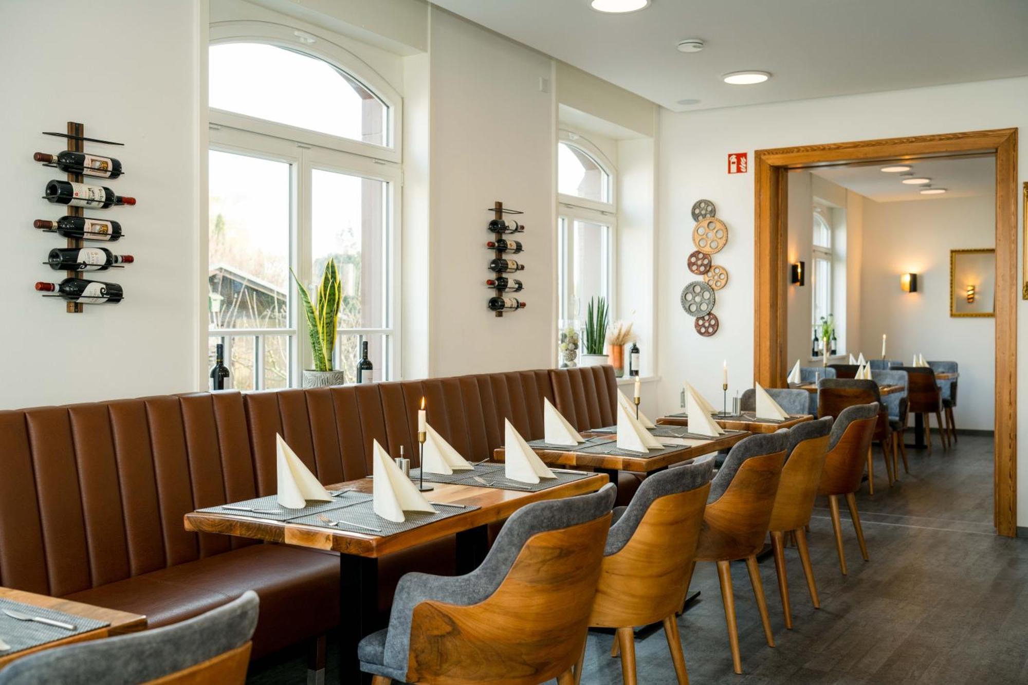 Roca Restaurant Und Hotel Bommersheim Экстерьер фото